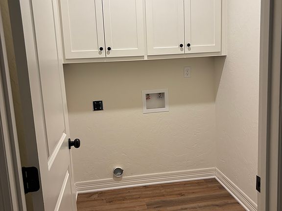 4th image of 236 Oak Valley Dr