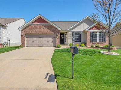 2329 Windsor Castle Dr, Imperial, MO, 63052