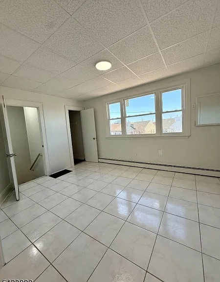 123 Clark Pl — Photo 4