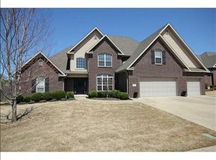 713 NE Essex Ct, Bentonville, AR 72712