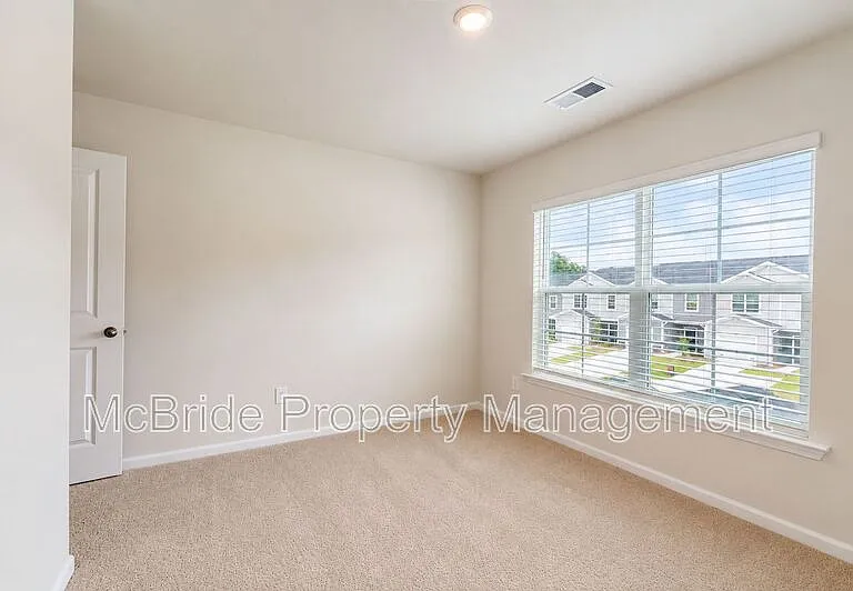 1018 Aldrich St — Photo 18