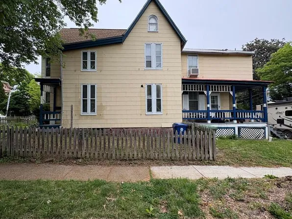 401 Calvin Ave, Baltimore, MD 21218