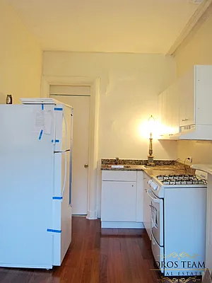 Rented by City Connections Realty | media 18
