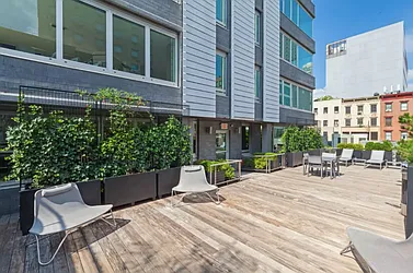 Rented by Living New York