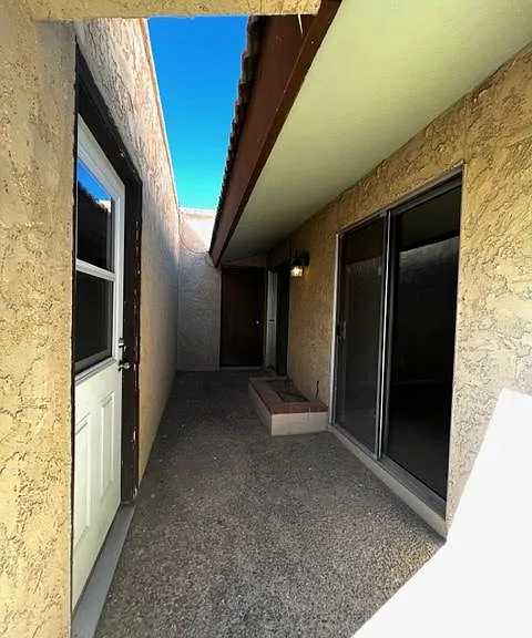 1410 W Cerrada Colima — Photo 53