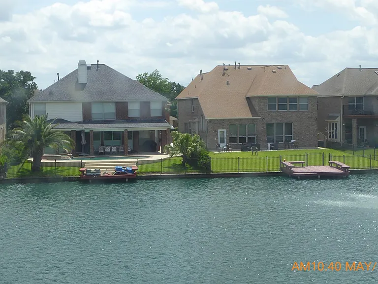 10142 Lazy Lagoon — Photo 24