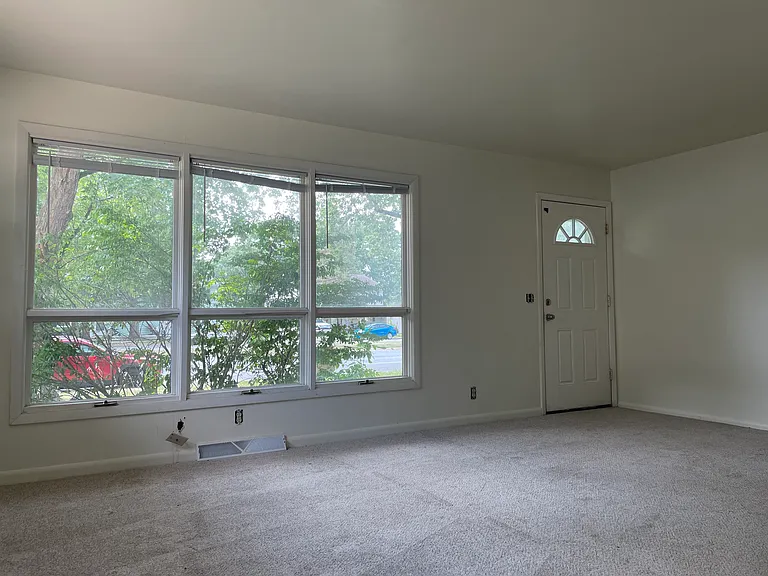 6214 Raymond Rd — Photo 5