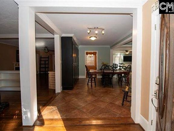 5th image of 106 Brown St