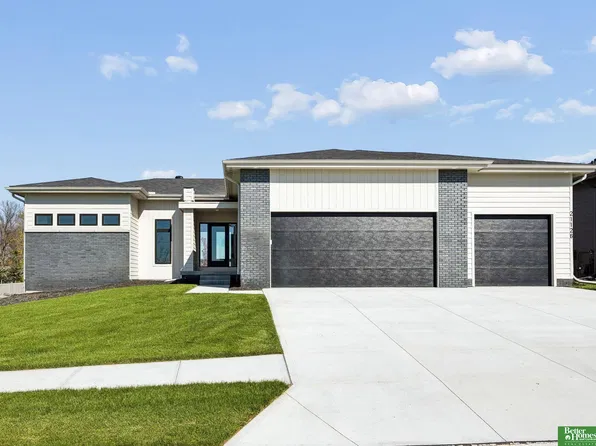 21126 Atwood Ave, Elkhorn, NE 68022