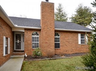 5 Creekside Ct, Asheville, NC 28803