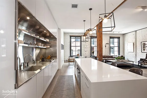 Sold by Sotheby's International Realty | media 8