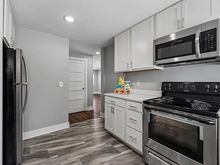 5505 NW Radial Hwy #15505 — Photo 5