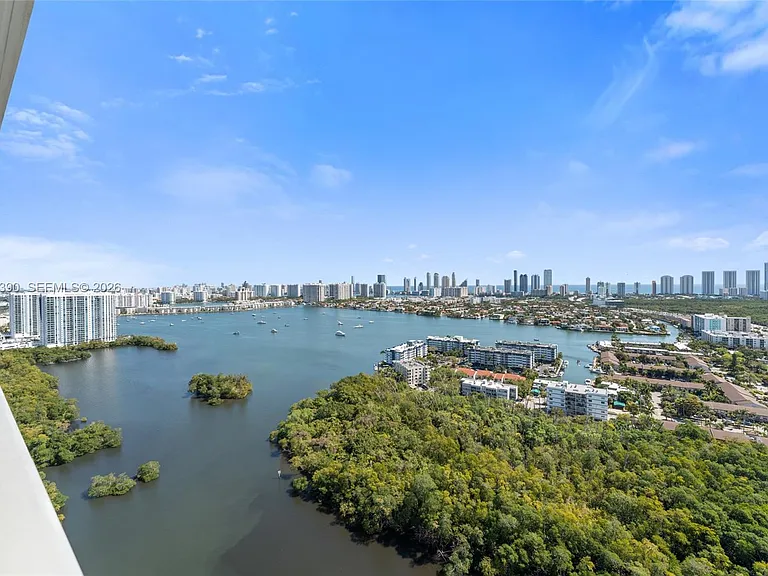 16385 Biscayne Blvd #3120 — Photo 13
