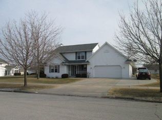 1518 Flicker Trl, De Pere, WI 54115