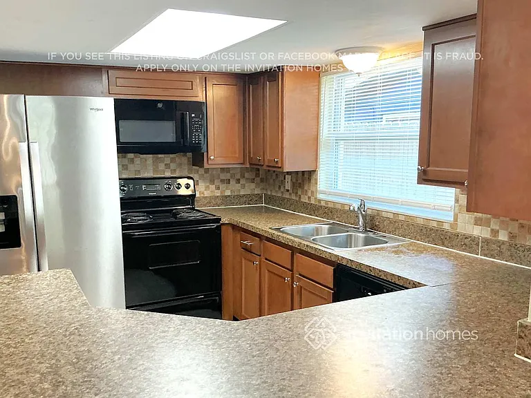 1741 Dartmouth Dr — Photo 10