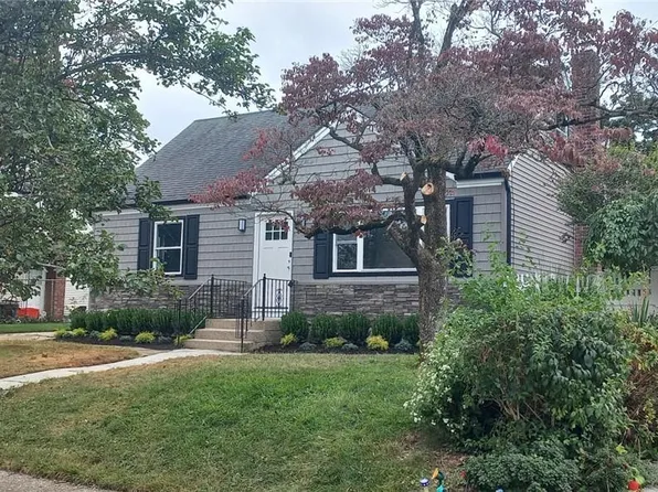 432 Barbara Lane, West Hempstead, NY 11552