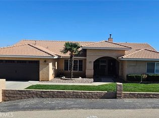 7027 Oak Hill Rd, Oak Hills, CA 92344