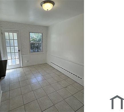 2nd image of 3014 Matthews Ave #2