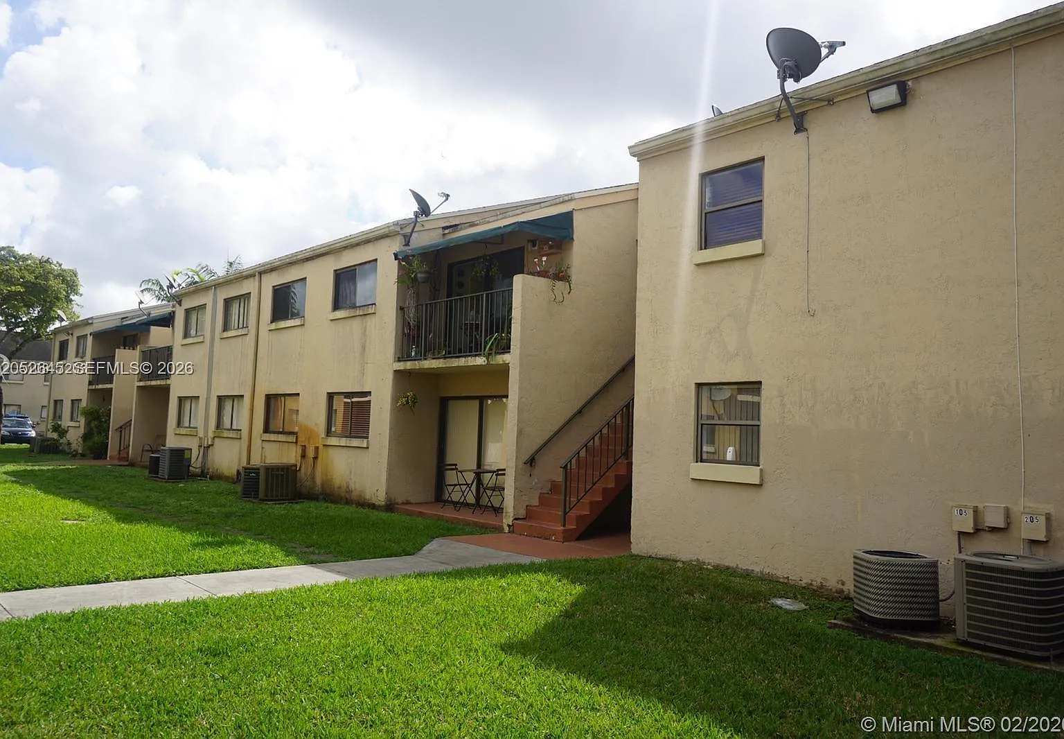 Magnolia Lane Condo — Photo 2