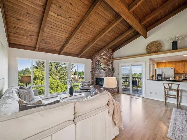 471 Ridgeview Dr, Pleasant Hill, CA 94523