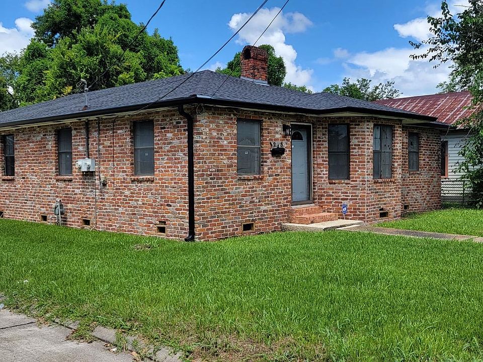 2nd image of 243 Field St