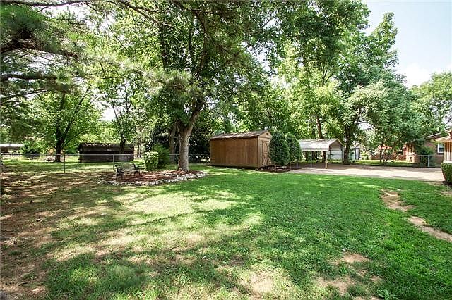2nd image of 304 Matterhorn Dr