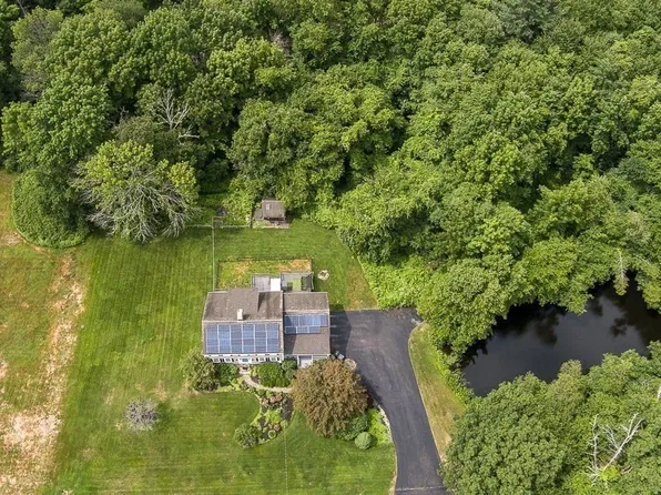 85 Millbury Rd, Oxford, MA 01540