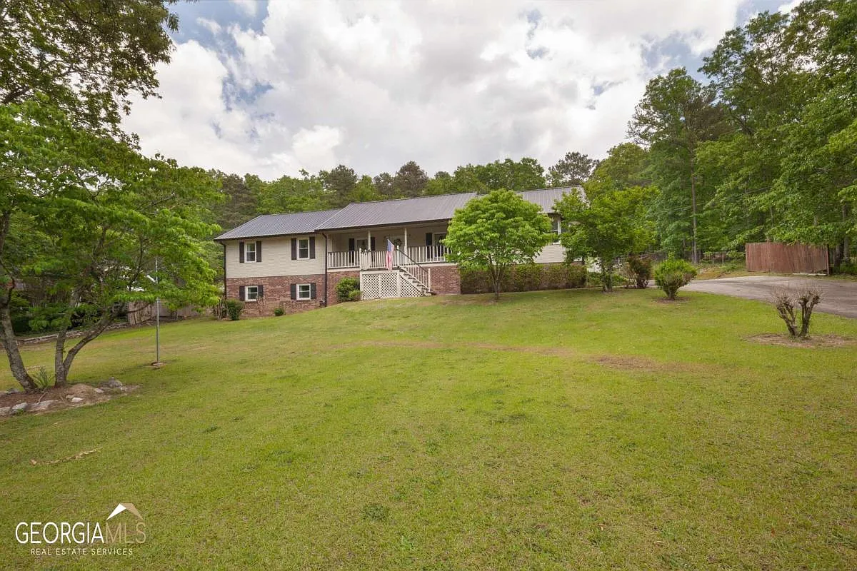 83 Ramblewood Dr SE photo 1