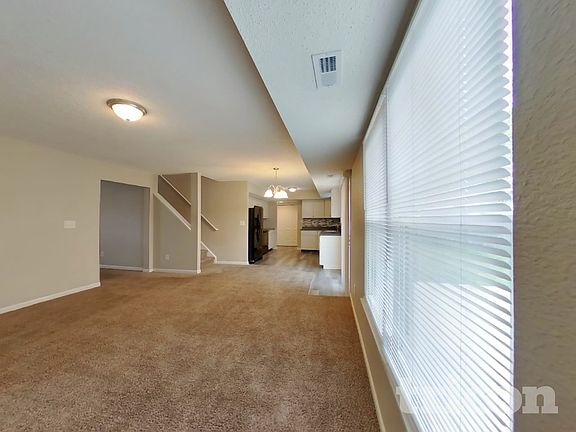 4th image of 2195 Lakecrest Dr