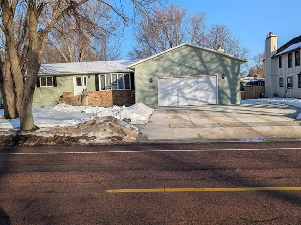 5808 W 32nd St, Sioux Falls, SD 57106