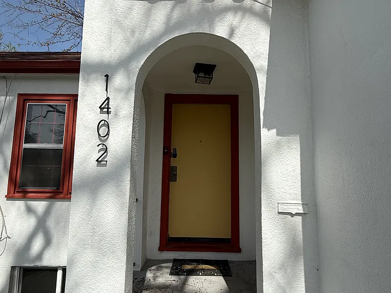 1402 W Lemp St — Photo 2