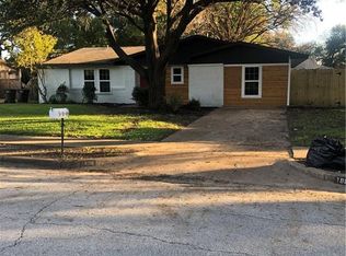 1808 Beacon Way, Fort Worth, TX 76140