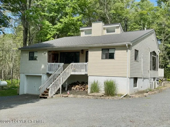 2065 Locust Ridge Rd, Pocono Lake, PA 18347