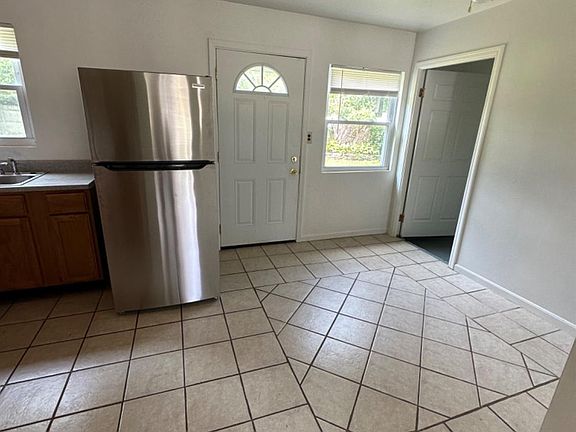 4th image of 3397 Coleen Dr