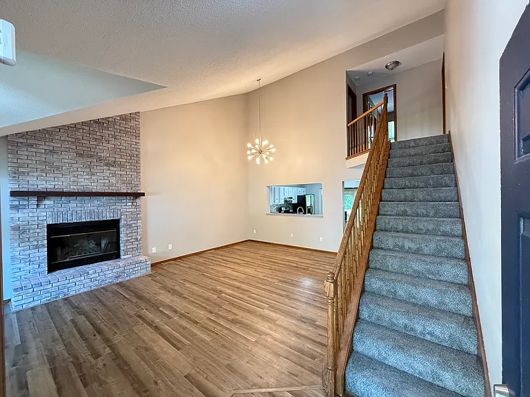 393 Misty Valley Dr — Photo 2