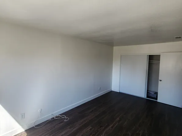 (undisclosed Address), Fontana, CA 92335