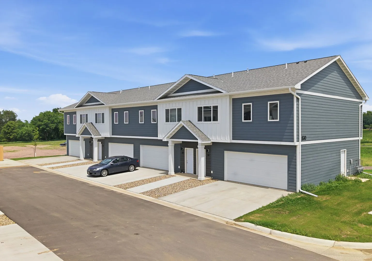 Overlook Apartments — Photo 4