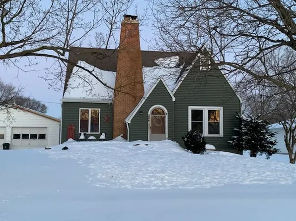 206 S Grant St, Crescent City, IL 60928