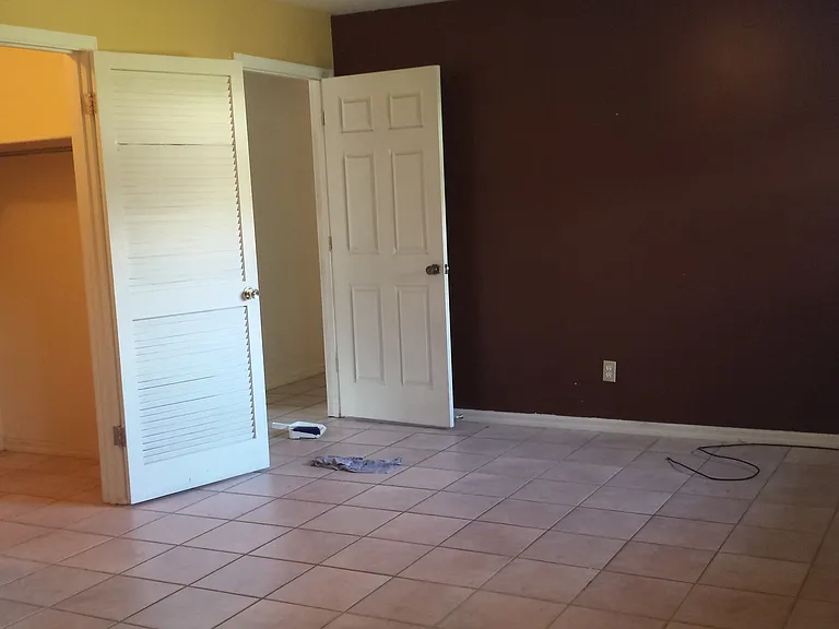 5223 Holstein Rd — Photo 6