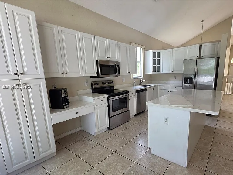 16801 SW 49th Ct — Photo 16