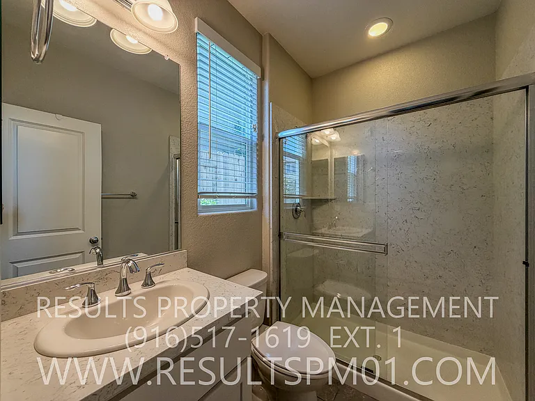 1041 Bridlewood Dr — Photo 7