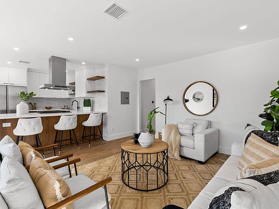 3rd image of 3354 32nd St APT 6