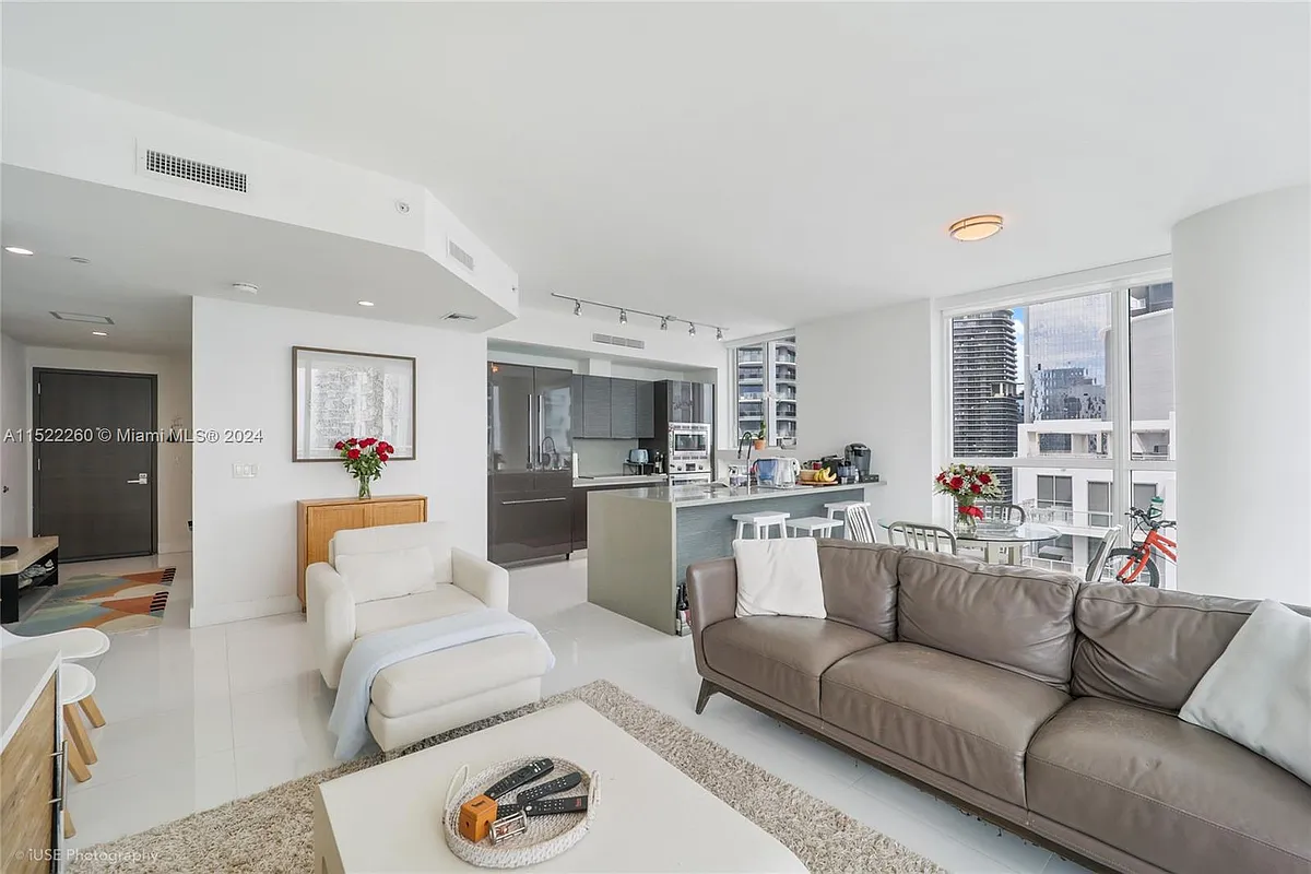 Building Photo - 1080 Brickell Ave #3406