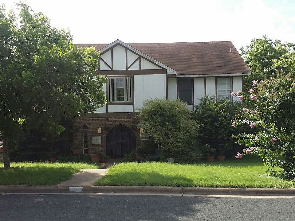 1st image of 3431 Willowrun Dr APT C