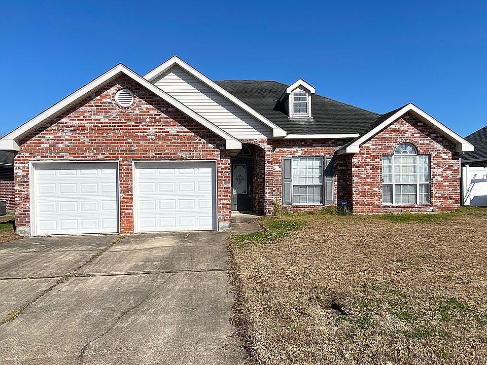1st image of 124 Tammy Dr