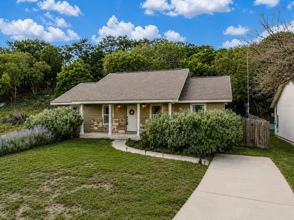 1427 Bonnyview Dr, Canyon Lake, TX 78133