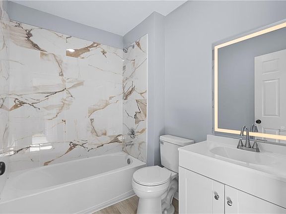 5th image of 4535 Waverly Ave