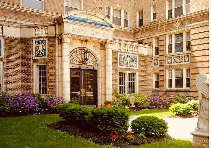 Mayflower Apartments — Photo 117