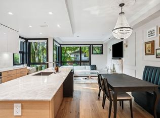 3669 W 11th Ave #201, Vancouver, BC