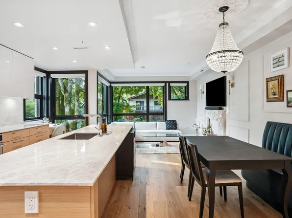 3669 W 11th Ave #201, Vancouver, BC V6R 2K4